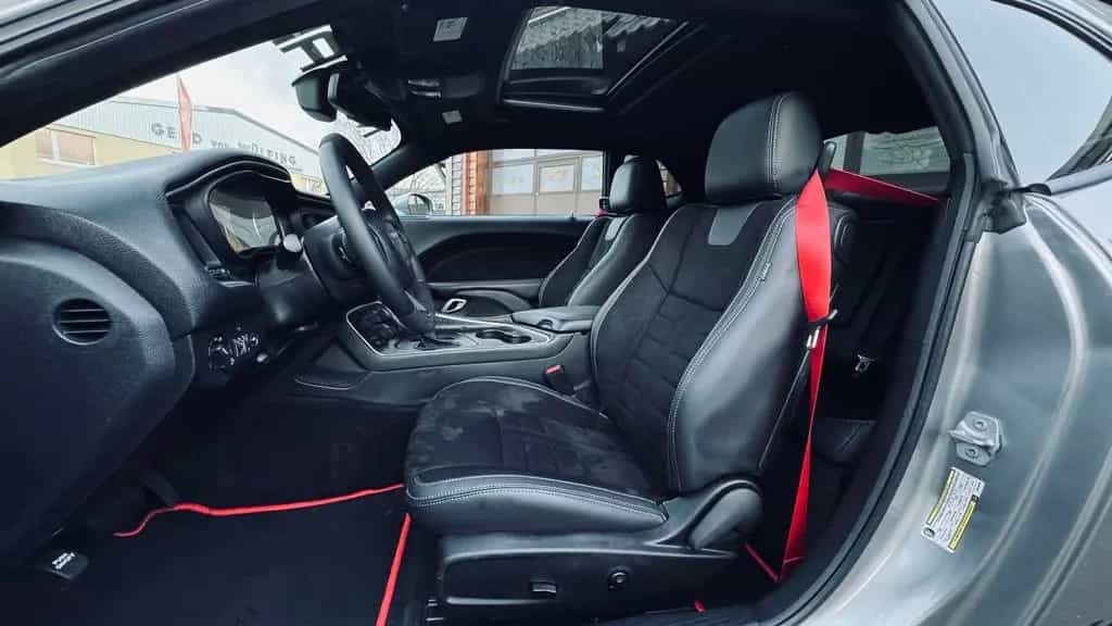 Dodge Challenger 5,7 V8*SRT WIDEBODY*LED*LEDER*PDC* GARANTIE*TOP 12/2018-photo-28