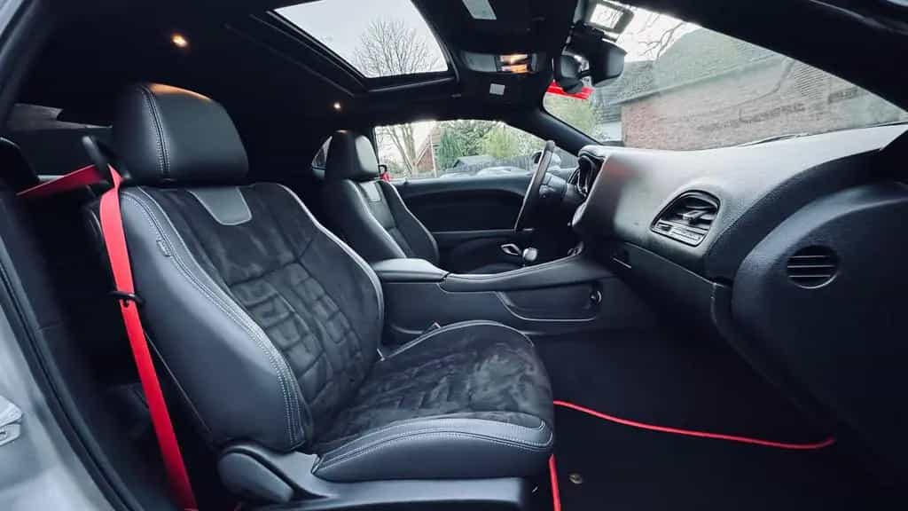 Dodge Challenger 5,7 V8*SRT WIDEBODY*LED*LEDER*PDC* GARANTIE*TOP 12/2018-photo-29