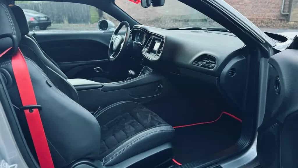 Dodge Challenger 5,7 V8*SRT WIDEBODY*LED*LEDER*PDC* GARANTIE*TOP 12/2018-photo-33