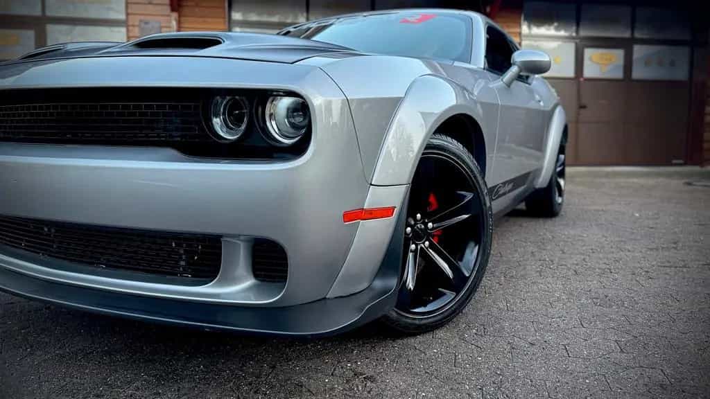 Dodge Challenger 5,7 V8*SRT WIDEBODY*LED*LEDER*PDC* GARANTIE*TOP 12/2018-photo-5