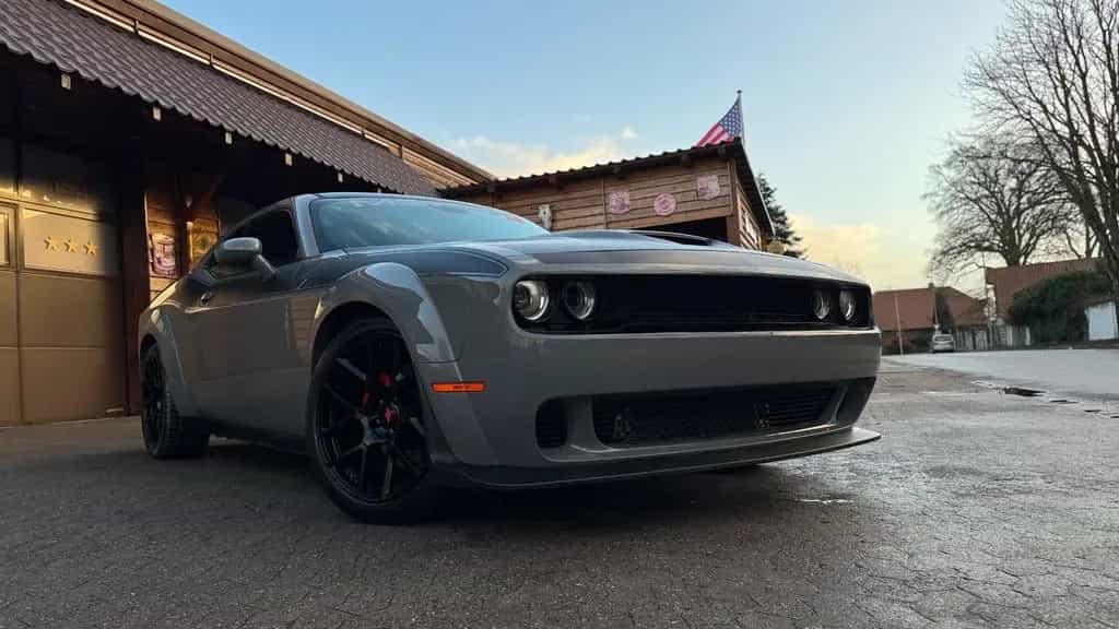 Dodge Challenger 5,7 V8*SRT WIDEBODY*LED*LEDER*PDC* GARANTIE*TOP 12/2018-photo-10