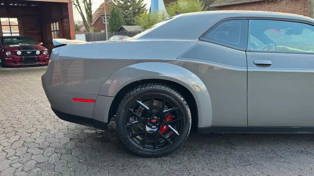 Dodge Challenger 5,7 V8*SRT WIDEBODY*LED*LEDER*PDC* GARANTIE*TOP 12/2018-photo-13