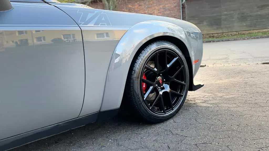 Dodge Challenger 5,7 V8*SRT WIDEBODY*LED*LEDER*PDC* GARANTIE*TOP 12/2018-photo-15