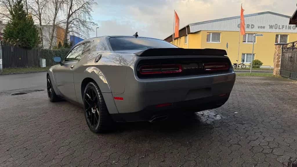 Dodge Challenger 5,7 V8*SRT WIDEBODY*LED*LEDER*PDC* GARANTIE*TOP 12/2018-photo-22