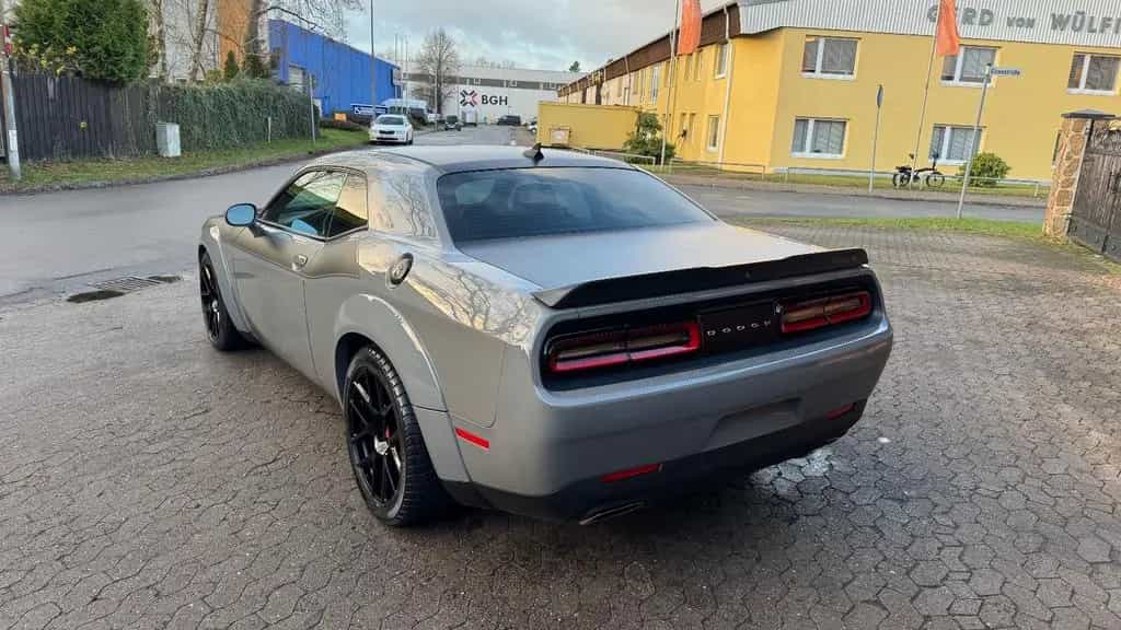 Dodge Challenger 5,7 V8*SRT WIDEBODY*LED*LEDER*PDC* GARANTIE*TOP 12/2018-photo-23