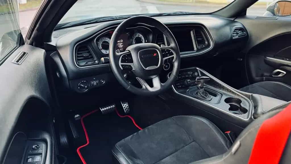 Dodge Challenger 5,7 V8*SRT WIDEBODY*LED*LEDER*PDC* GARANTIE*TOP 12/2018-photo-29