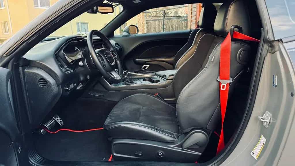 Dodge Challenger 5,7 V8*SRT WIDEBODY*LED*LEDER*PDC* GARANTIE*TOP 12/2018-photo-31