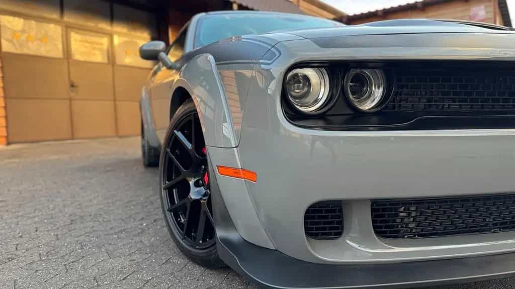 Dodge Challenger 5,7 V8*SRT WIDEBODY*LED*LEDER*PDC* GARANTIE*TOP 12/2018-photo-6