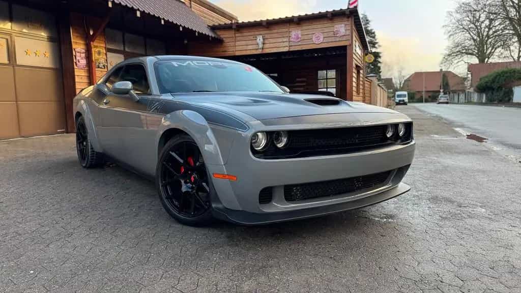 Dodge Challenger 5,7 V8*SRT WIDEBODY*LED*LEDER*PDC* GARANTIE*TOP 12/2018-photo-9