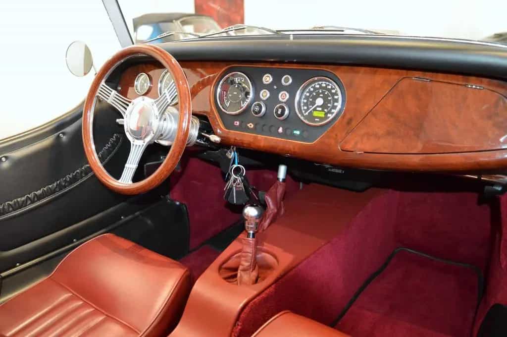 Morgan Plus 4 - 4-Sitzer / Linkslenker 05/2012-photo-14