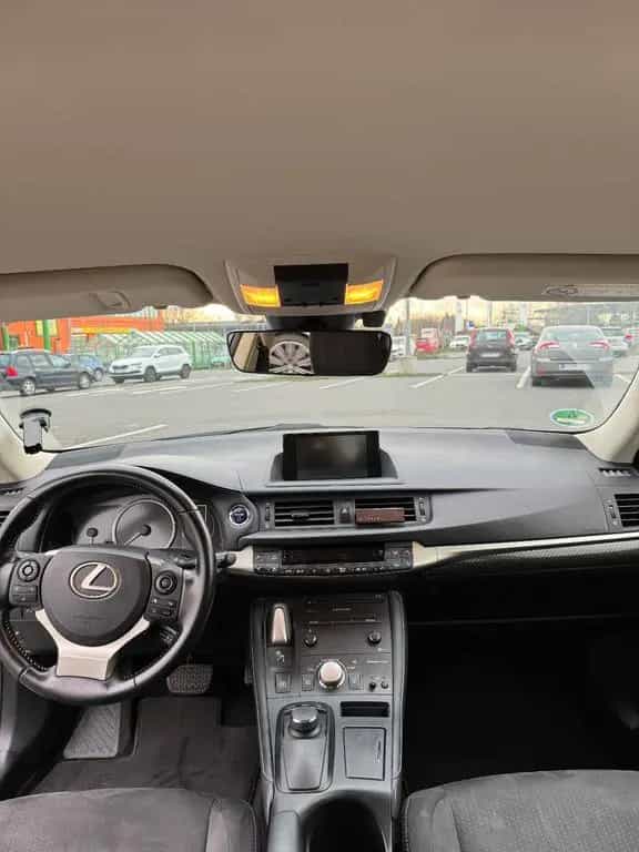 Lexus CT 200h 07/2020-photo-9