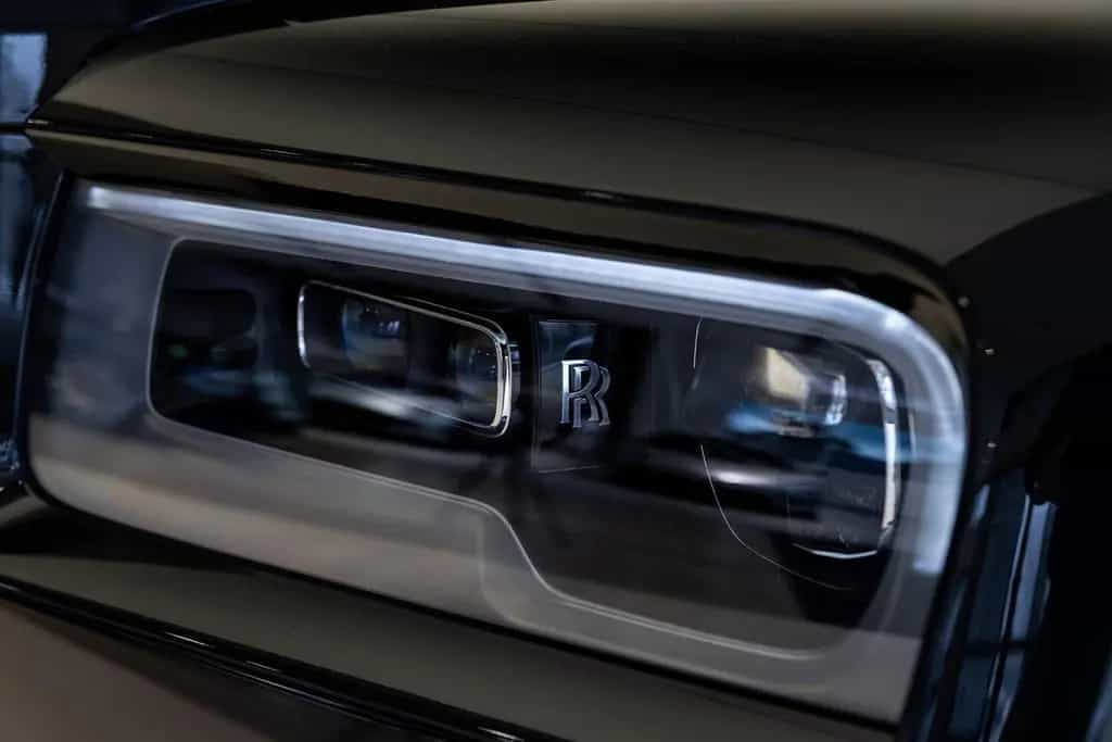 Rolls-Royce Cullinan 6.75 V12 09/2023-photo-12