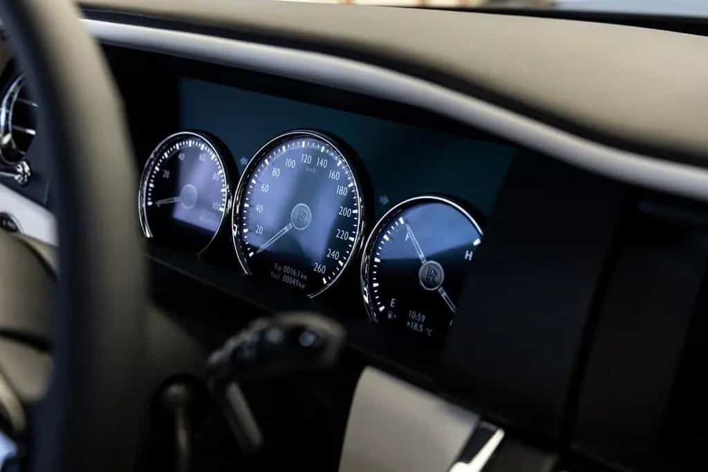 Rolls-Royce Cullinan 6.75 V12 09/2023-photo-24