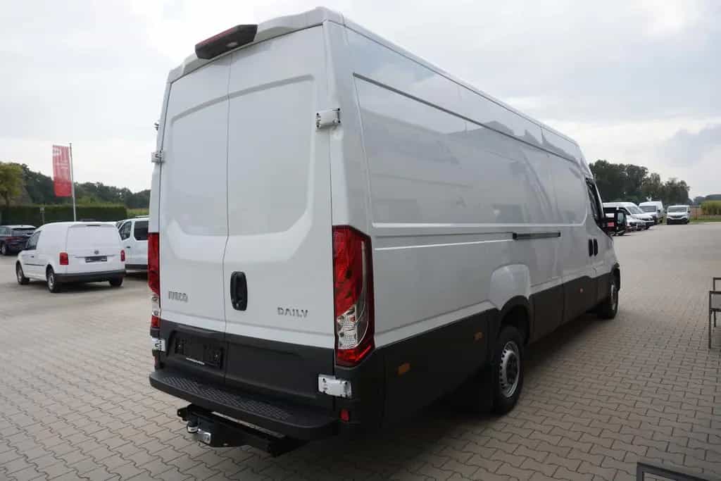 Iveco Other Daily 35S18 L4H2 16m³ Aut.+AHK+ACC+LED+NAVI 10/2023-photo-2