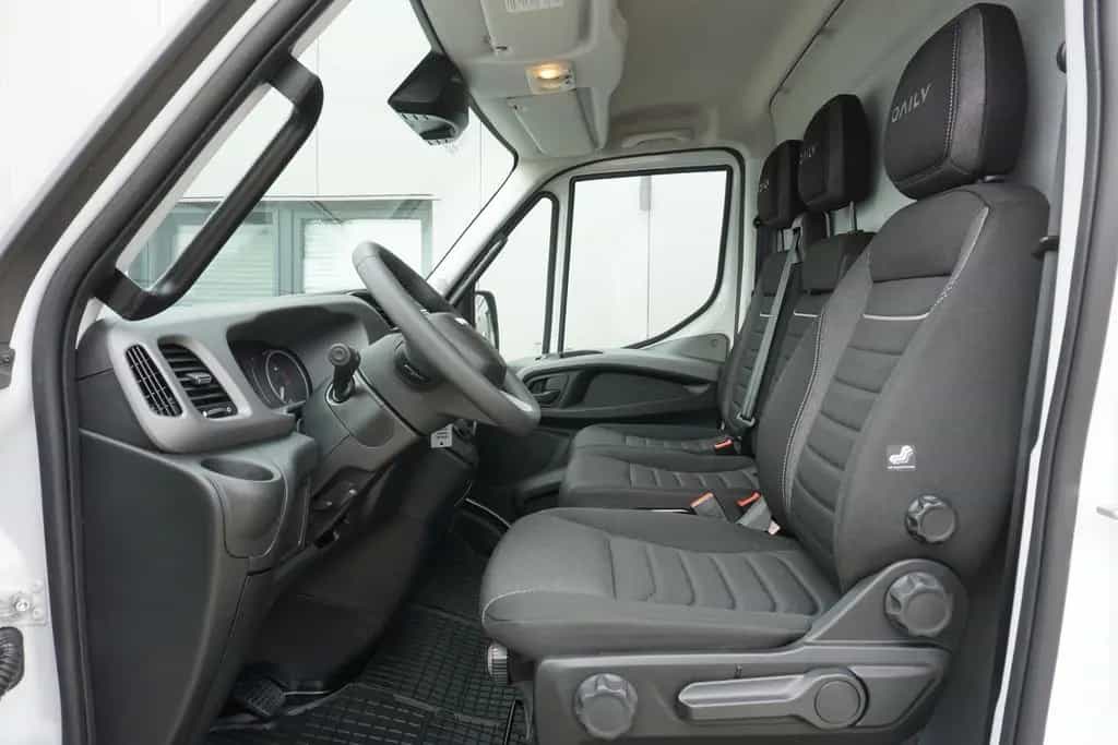 Iveco Other Daily 35S18 L4H2 16m³ Aut.+AHK+ACC+LED+NAVI 10/2023-photo-5