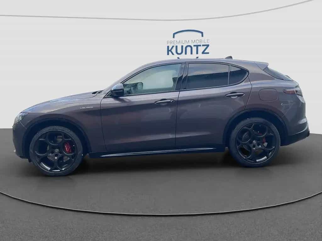 Alfa Romeo Stelvio Veloce 2.2D Q4 eAHK+Techno-Paket 05/2025-photo-1