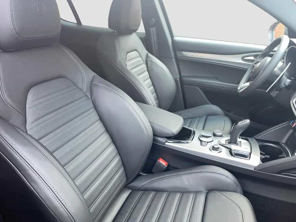 Alfa Romeo Stelvio Veloce 2.2D Q4 eAHK+Techno-Paket 05/2025-photo-15