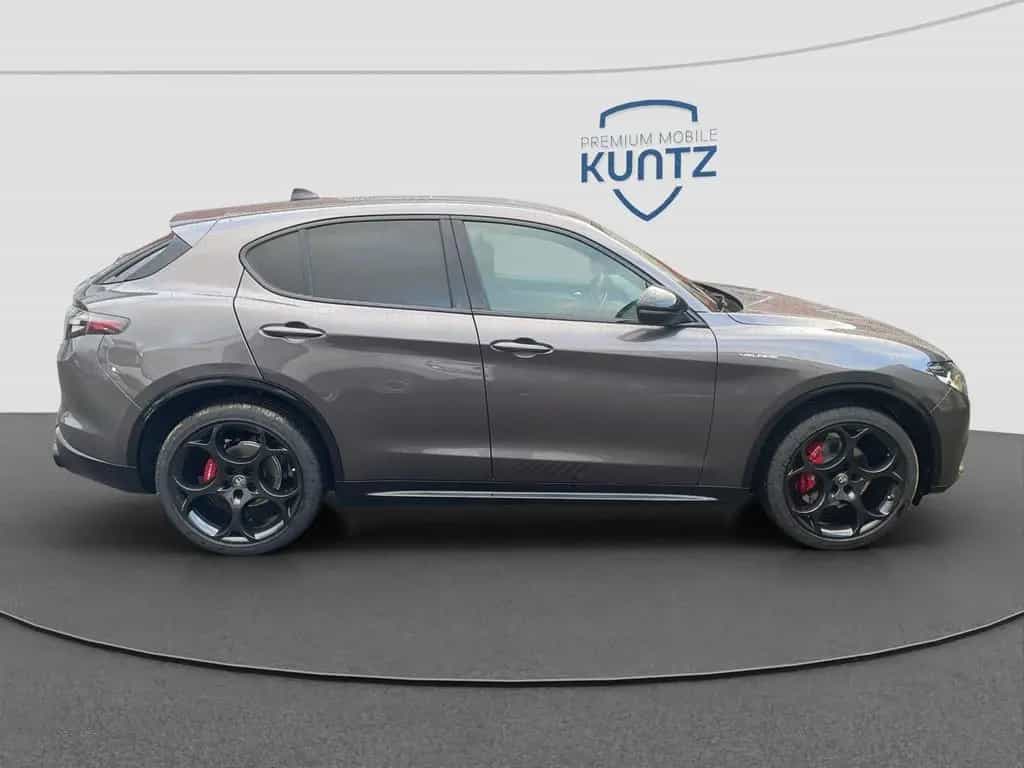 Alfa Romeo Stelvio Veloce 2.2D Q4 eAHK+Techno-Paket 05/2025-photo-5