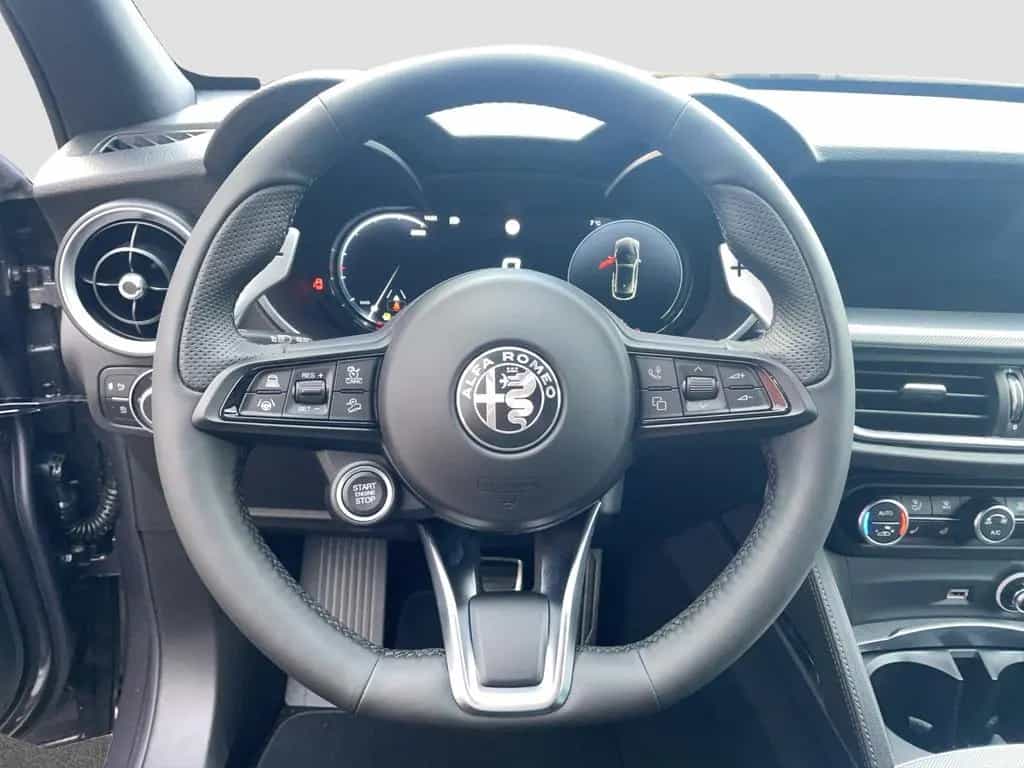 Alfa Romeo Stelvio Veloce 2.2D Q4 eAHK+Techno-Paket 05/2025-photo-9