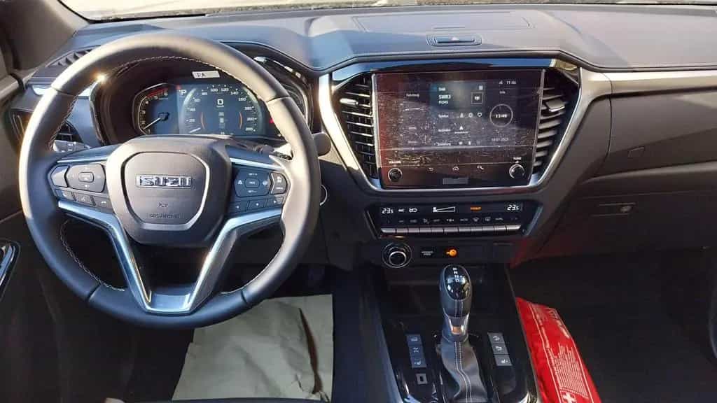 Isuzu D-Max Double Cab 4x4 LSE A/T Facelift 2025 03/2025-photo-10