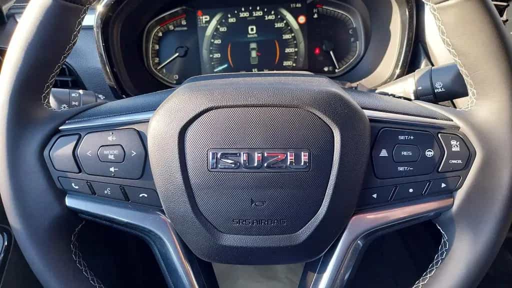 Isuzu D-Max Double Cab 4x4 LSE A/T Facelift 2025 03/2025-photo-12