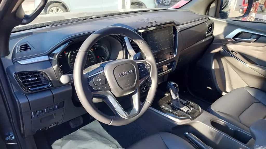 Isuzu D-Max Double Cab 4x4 LSE A/T Facelift 2025 03/2025-photo-5