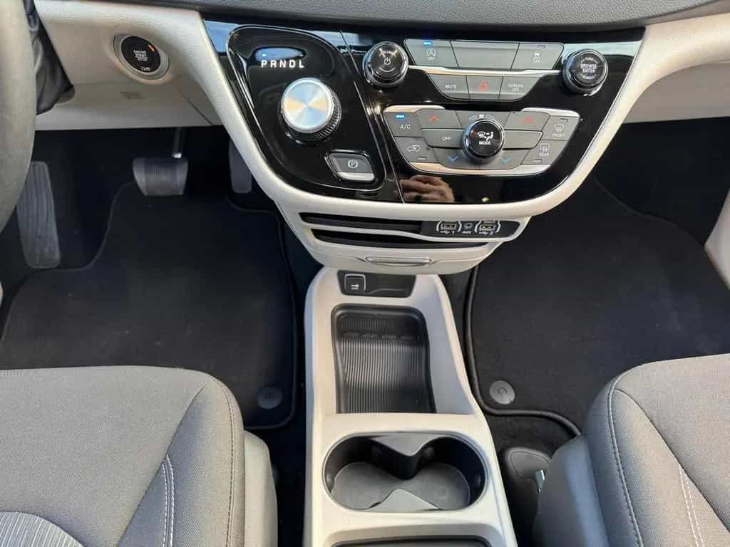 Chrysler Pacifica 3.6l V6 SXT 07/2025-photo-24