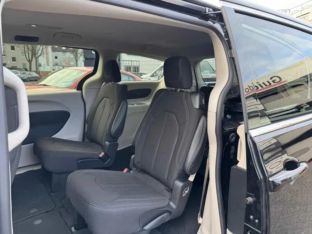Chrysler Pacifica 3.6l V6 SXT 07/2025-photo-26