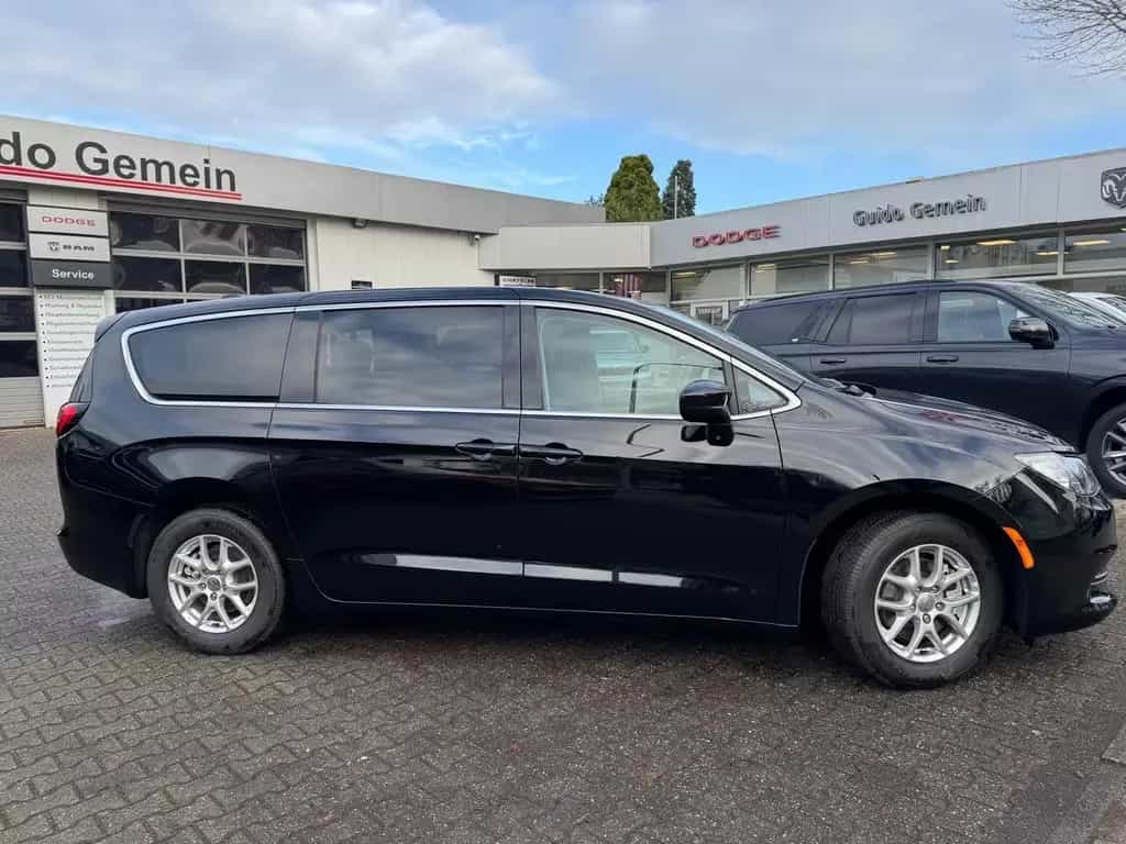 Chrysler Pacifica 3.6l V6 SXT 07/2025-photo-3