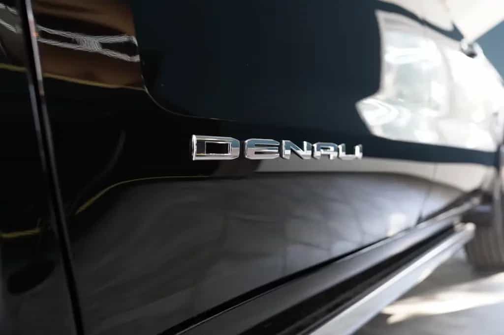 GMC Sierra Denali 6.2L V8 426PS null-photo-12