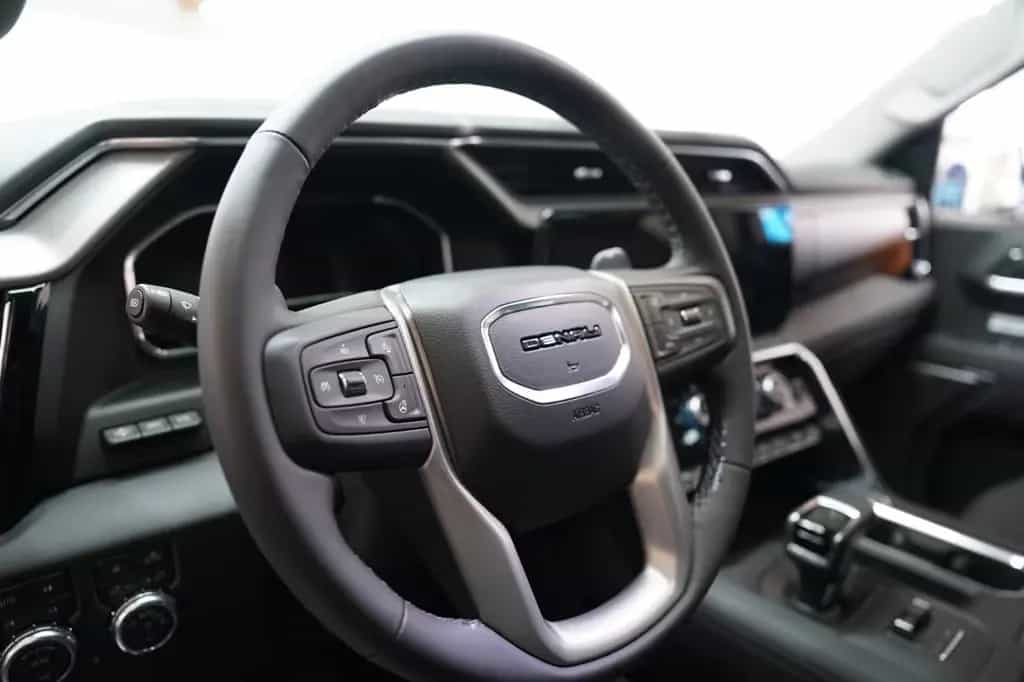 GMC Sierra Denali 6.2L V8 426PS null-photo-15