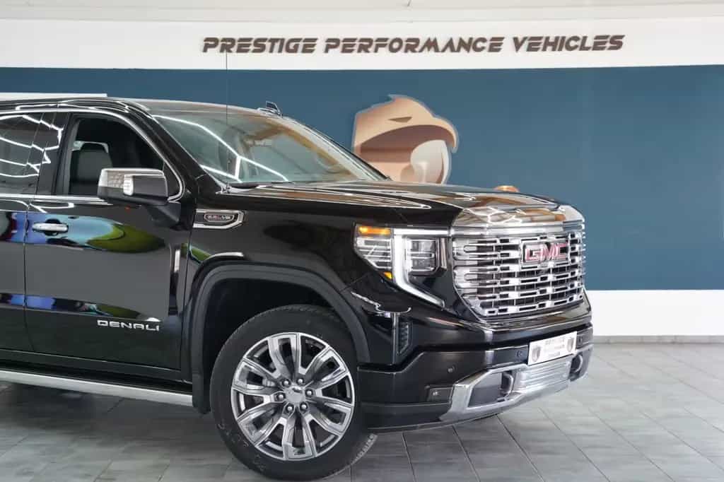 GMC Sierra Denali 6.2L V8 426PS null-photo-2