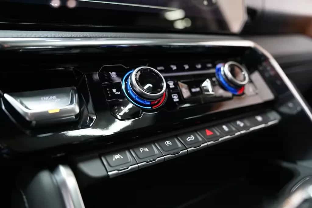 GMC Sierra Denali 6.2L V8 426PS null-photo-22