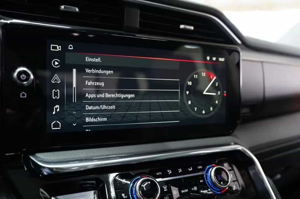 GMC Sierra Denali 6.2L V8 426PS null-photo-24