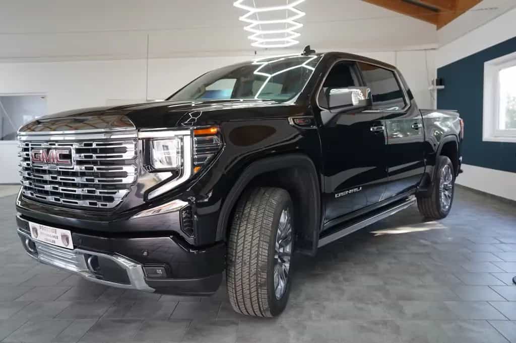 GMC Sierra Denali 6.2L V8 426PS null-photo-5