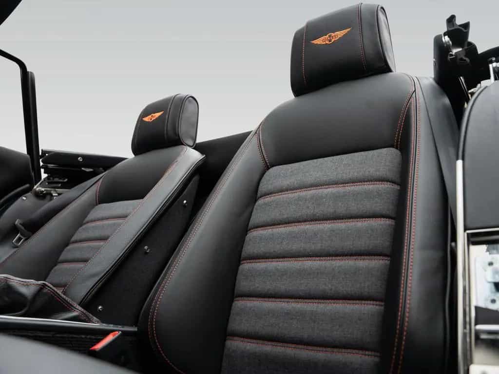 Morgan Plus 4 Plus Four MY25 | Gulfblue | Black Accent 11/2024-photo-6