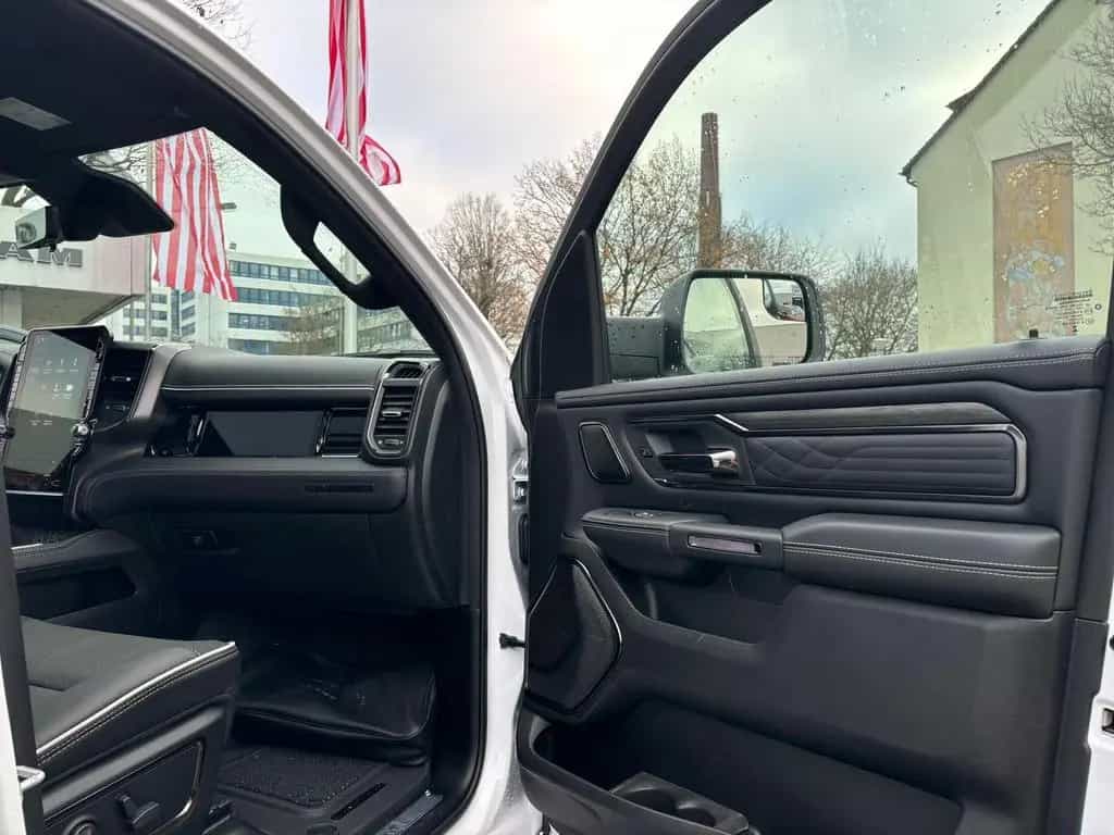 Dodge RAM 3.0L I6 Hurricane HO Limited Night Edition M 01/2025-photo-37