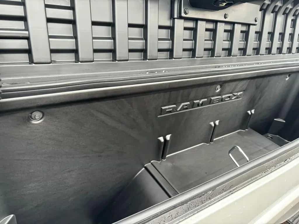 Dodge RAM 3.0L I6 Hurricane HO Limited Night Edition M 01/2025-photo-9