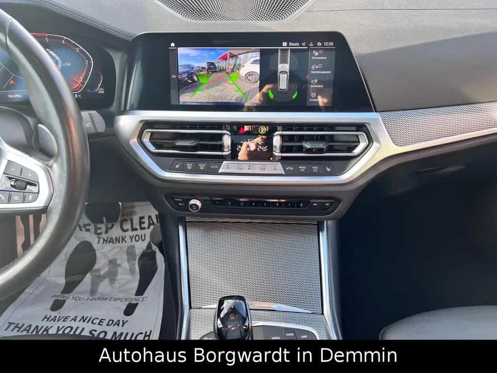 BMW 320 D Touring  M Sport Leder Pano Sitzheizung LED 03/2021-photo-11