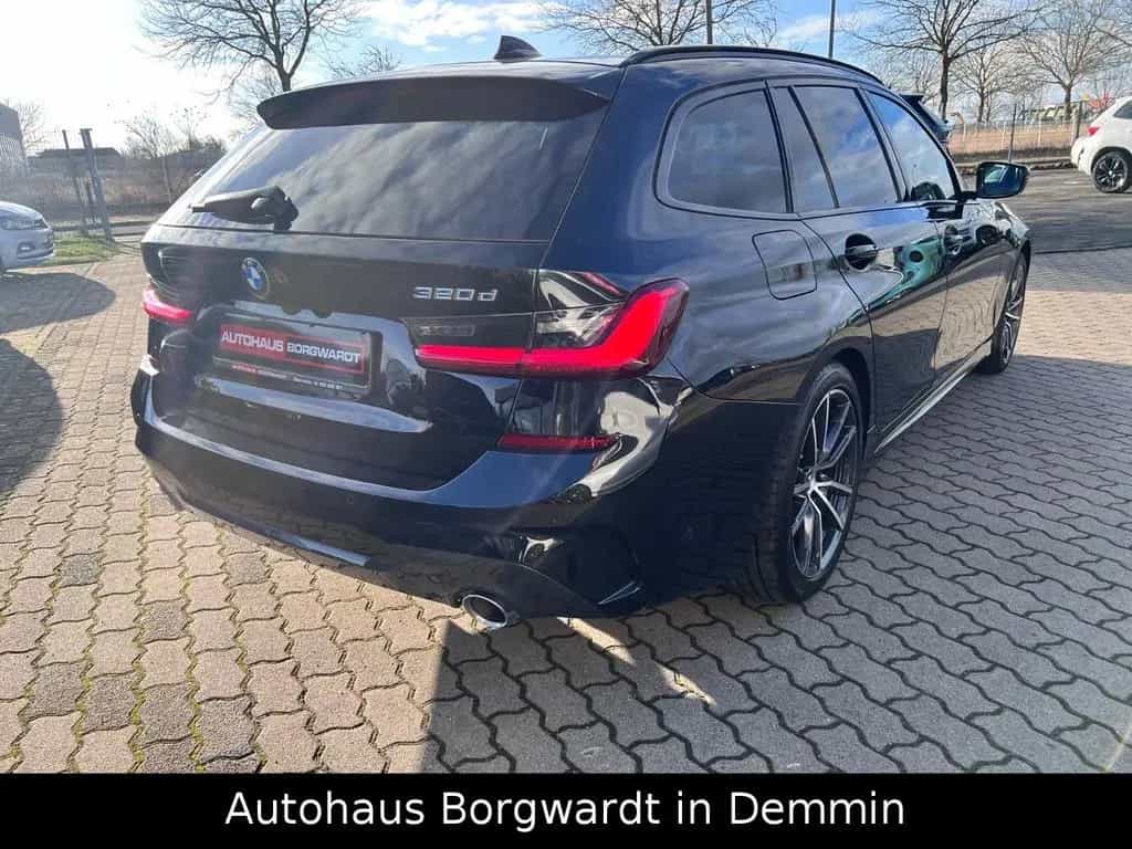 BMW 320 D Touring  M Sport Leder Pano Sitzheizung LED 03/2021-photo-3