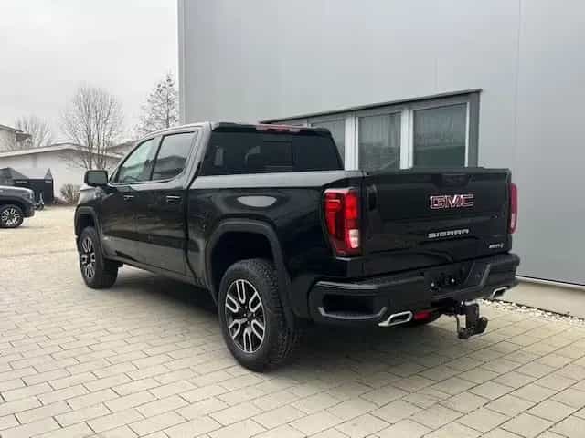 GMC Sierra 1500 AT4 Crew Cab Short Finanz. null-photo-3
