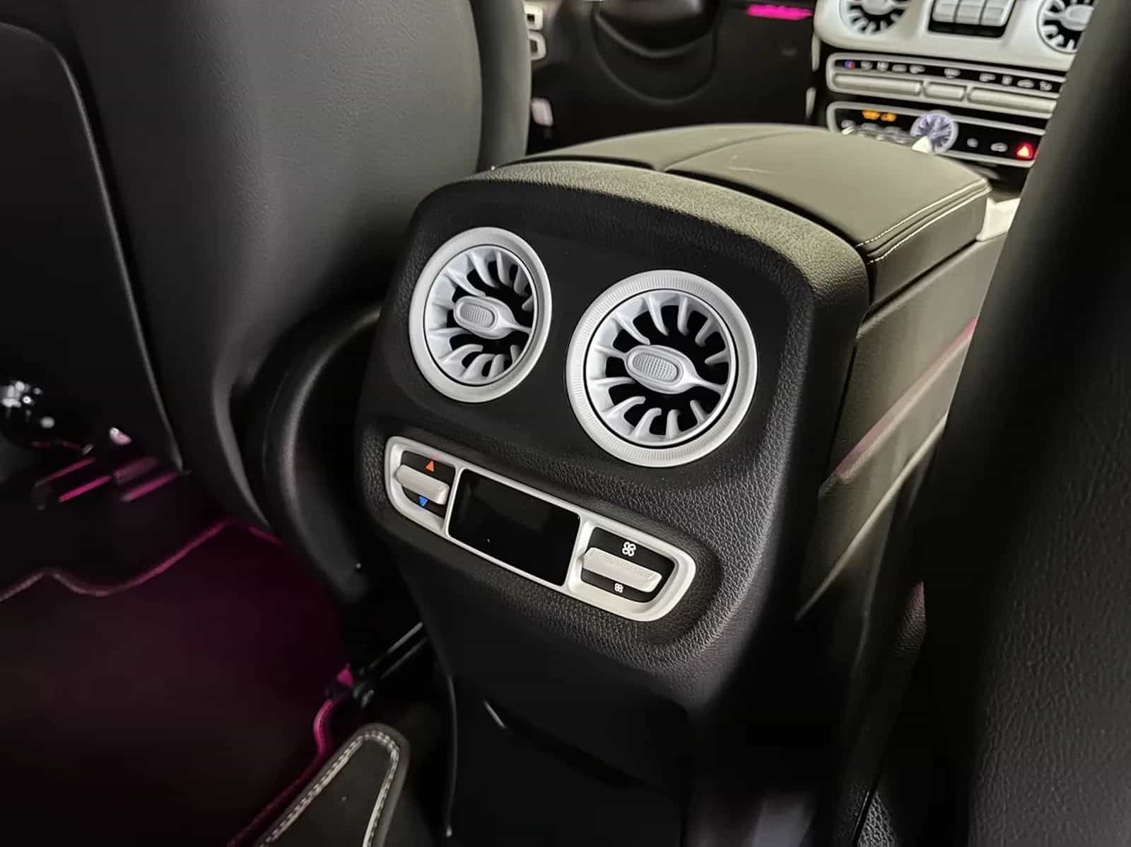 Mercedes-Benz G-Class 63 AMG 01/2023-photo-20