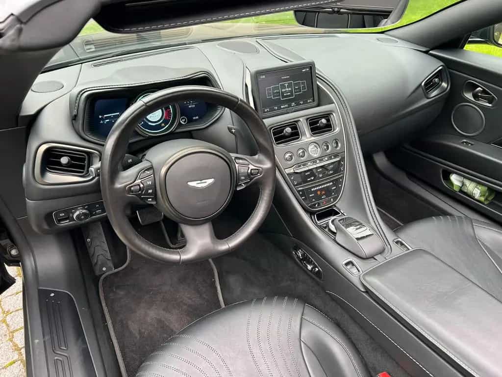 Aston Martin DB11 4.0 V8 Volante 11/2020-photo-23