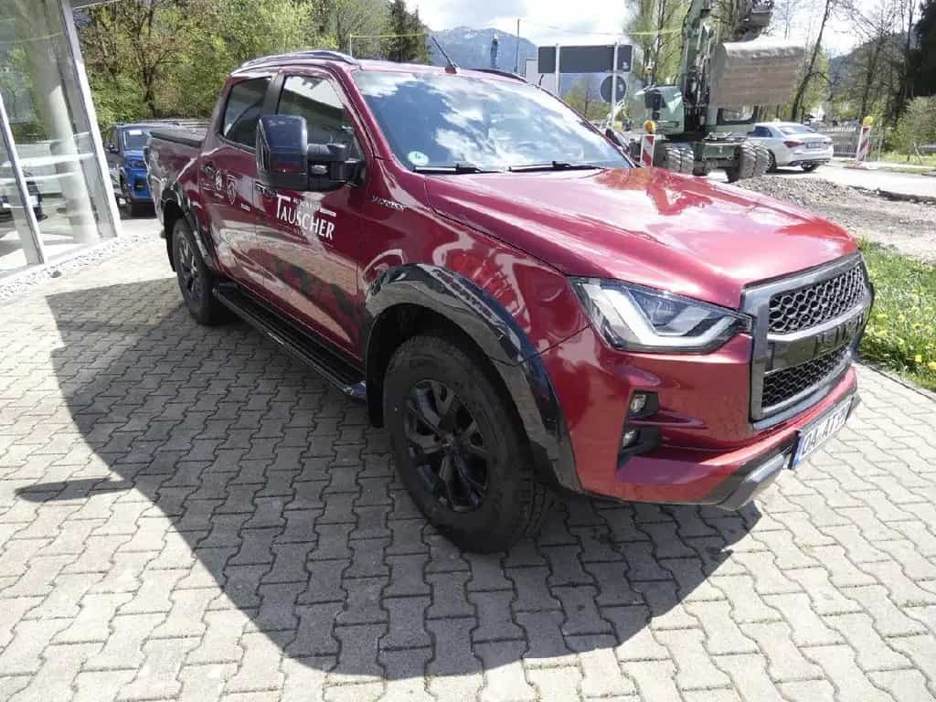 Isuzu D-Max Double Cab 4WD V-CROSS 09/2024-photo-1