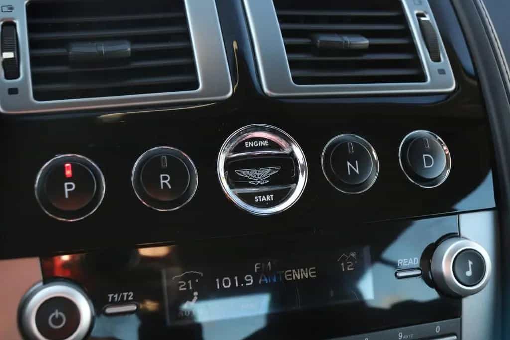 Aston Martin DB9 6.0 V12 Coupé Touchtronic ++2.HAND+SHZ+PDC++ 01/2012-photo-10