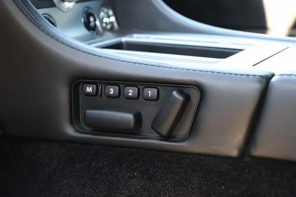Aston Martin DB9 6.0 V12 Coupé Touchtronic ++2.HAND+SHZ+PDC++ 01/2012-photo-15