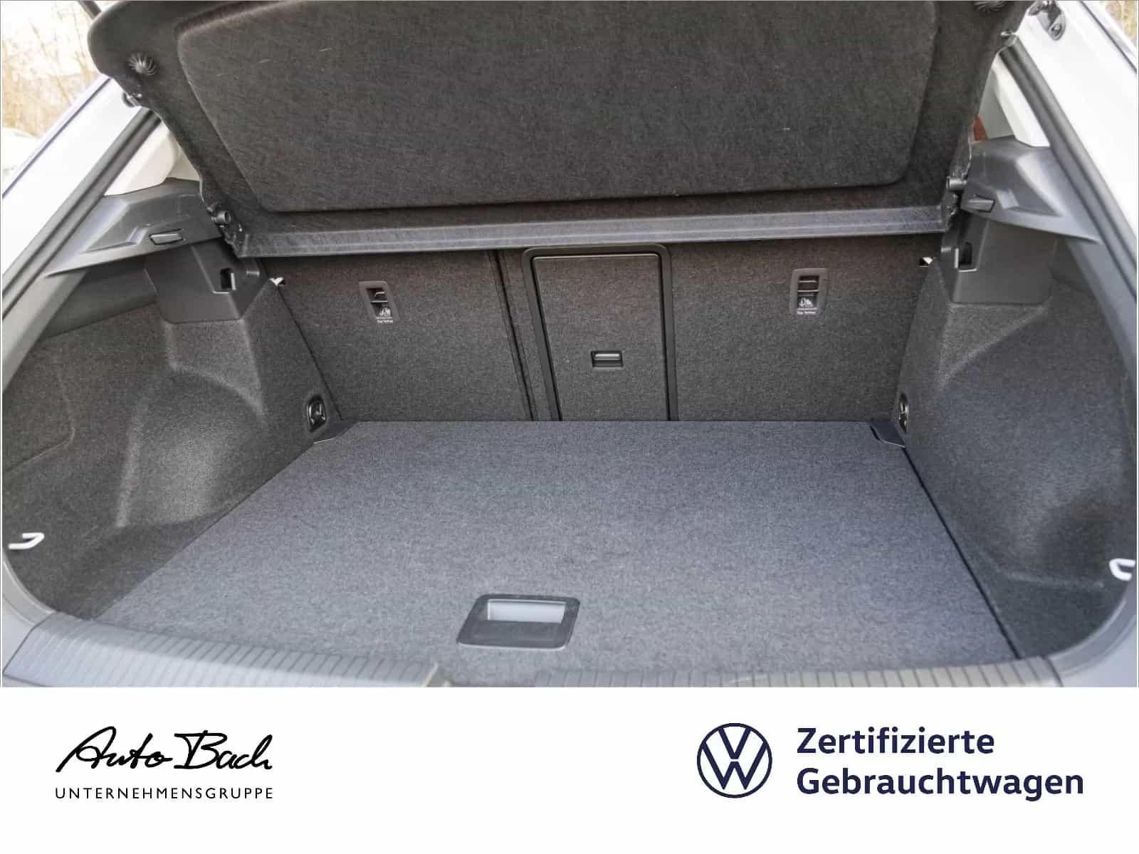 Volkswagen T-Roc 05/2024-photo-17