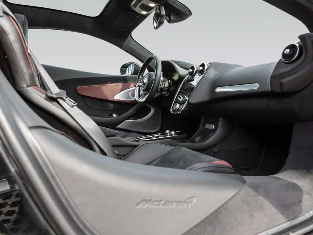 McLaren GTS | Premium Pack | Onyx Black 09/2024-photo-18