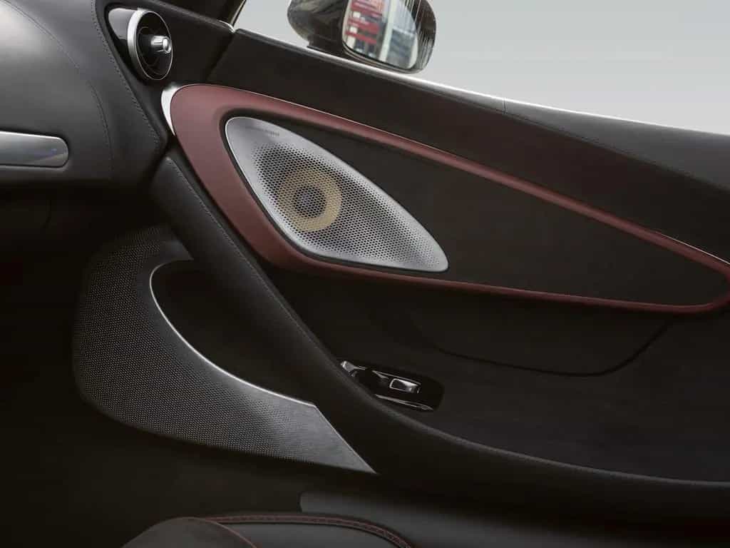 McLaren GTS | Premium Pack | Onyx Black 09/2024-photo-24