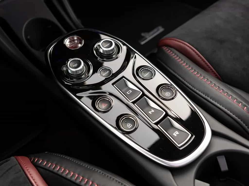 McLaren GTS | Premium Pack | Onyx Black 09/2024-photo-25